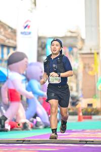 BIB: 1096
                            <button type="button" onclick="openModal(24885906)" class="btn btn-primary btn-sm float-right btn-popup" data-toggle="modal" data-target=".modal-high-quality">
                        <i class="fas fa-shopping-cart"></i> Add to Cart
                    </button>
                                            <button type="button" onclick="isThisMe(24885906, true)" class="btn btn-success btn-sm float-right btn-popup btn-isme hidden" data-toggle="tooltip" data-placement="bottom" title="นี่คือรูปของคุณใช่ไหม คลิกที่นี่เพื่อเอาเข้าอัลบั้ม">
                        <i class="fas fa-plus"></i> Add to album
                    </button>
                    <button type="button" onclick="isThisMe(24885906, false)" class="btn btn-warning btn-sm float-right btn-popup btn-isnotme hidden">
                        <i class="fas fa-ban"></i> Remove from album
                    </button>